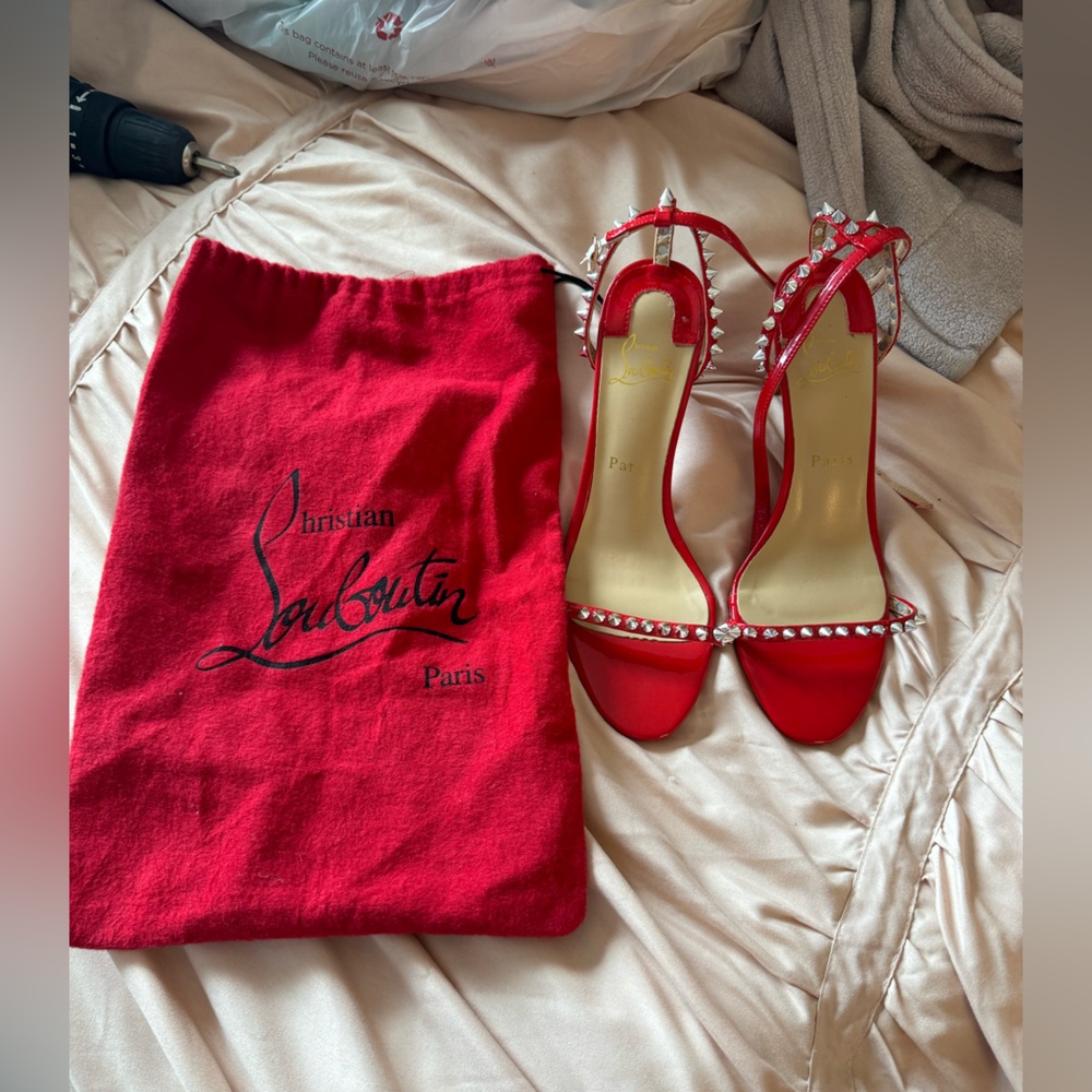 Lounoutin heels 40 red